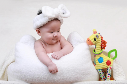 云浮宝宝几个月翻身